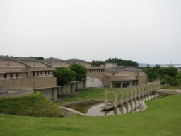 石川県七尾市美術館（七尾市）