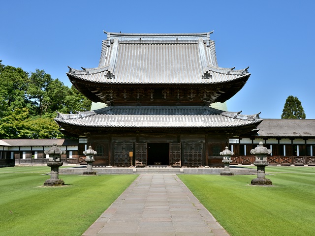 国宝　高岡山　瑞龍寺（富山県高岡市）